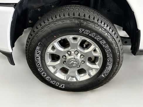 Used 2024 RAM 2500 Laramie image 11