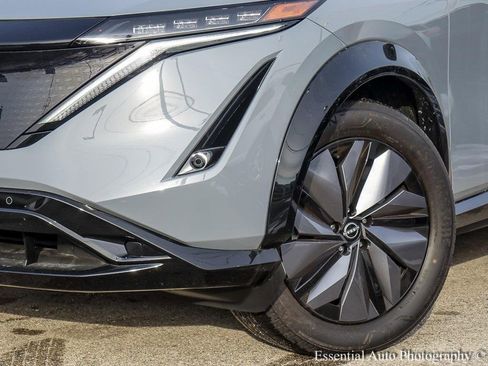 Used 2023 Nissan Ariya AWD image 4