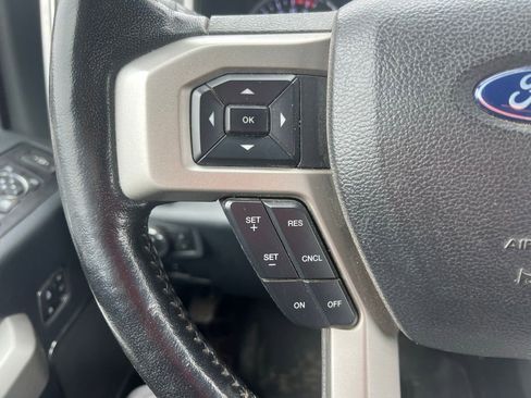 Certified 2022 Ford F250 Lariat w/ Lariat Value Package image 11