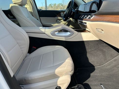 Certified 2024 Mercedes-Benz GLS 450 4MATIC image 46