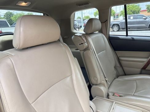 Used 2013 Toyota Highlander Limited FWD image 21
