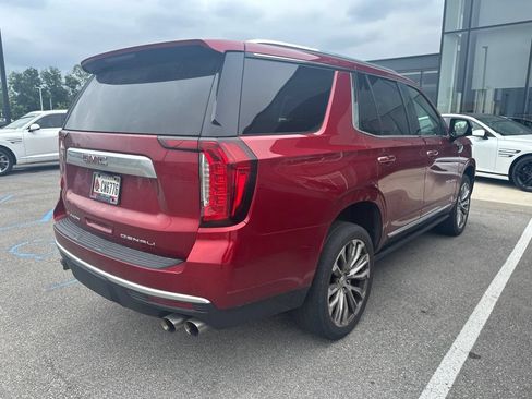 Used 2021 GMC Yukon Denali w/ Denali Premium Package AWD/4WD image 17