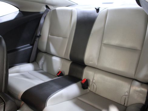 Used 2010 Chevrolet Camaro SS RWD image 21