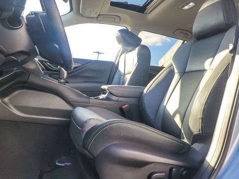 Certified 2025 Subaru Outback Onyx Edition image 7