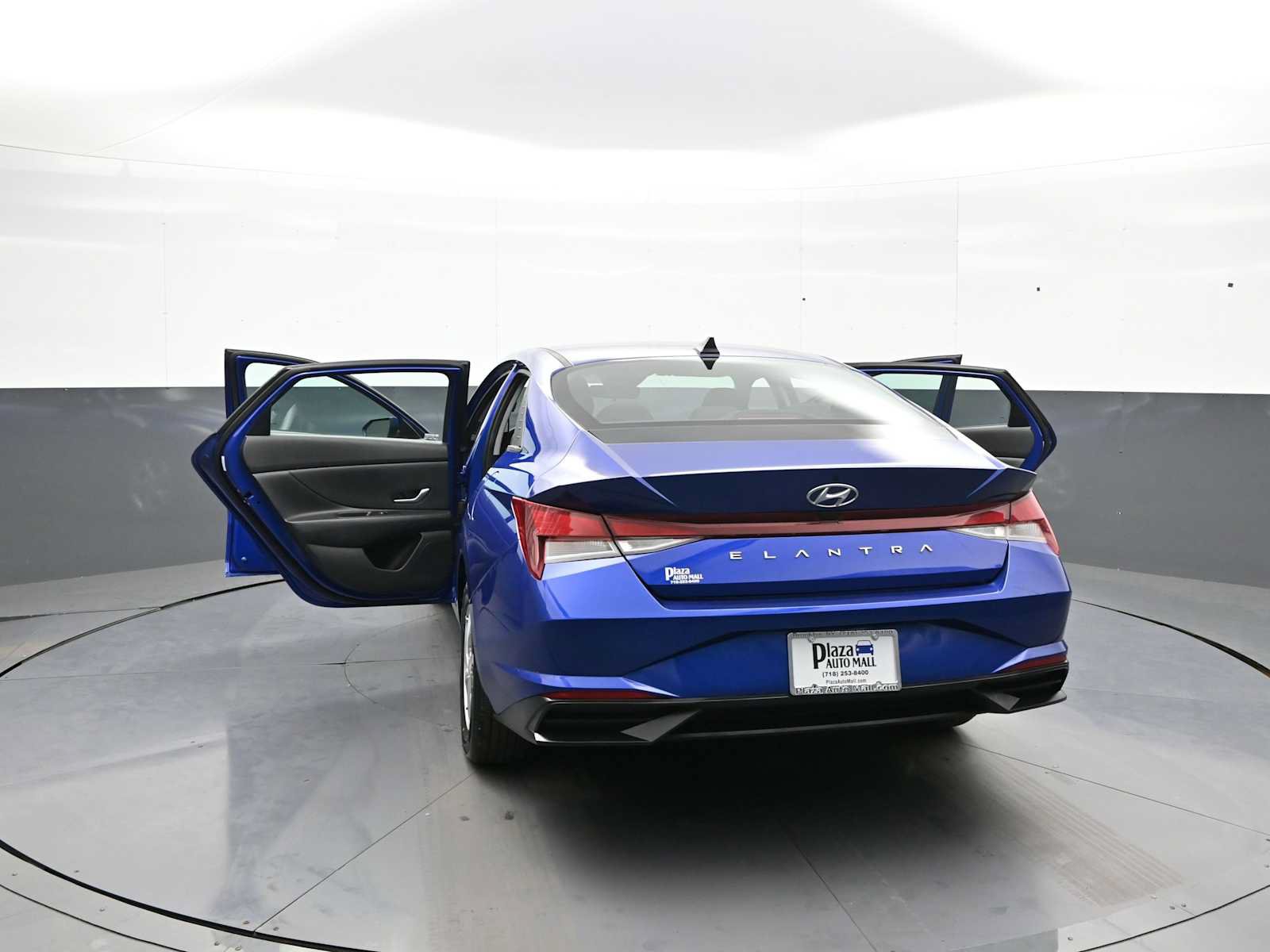 Certified 2023 Hyundai Elantra SE FWD image 45