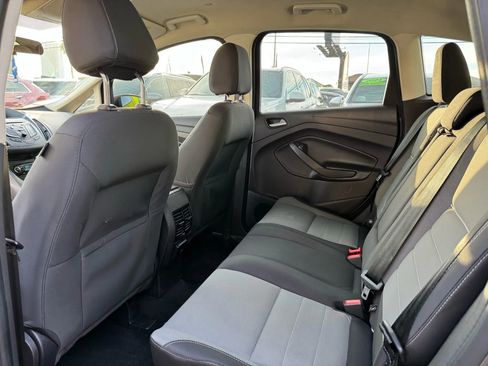 Used 2015 Ford C-MAX SE w/ Interior Protection Package image 13