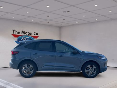 Used 2024 Ford Escape ST-Line w/ Tech Pack #1 image 4