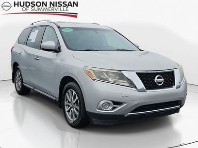 Used 2014 Nissan Pathfinder SV