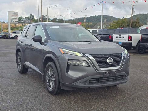 Used 2021 Nissan Rogue S FWD image 4