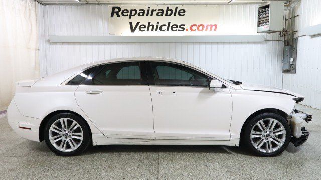 Used 2014 Lincoln MKZ Hybrid w/ Equipment Group 202A Reserve FWD image 4