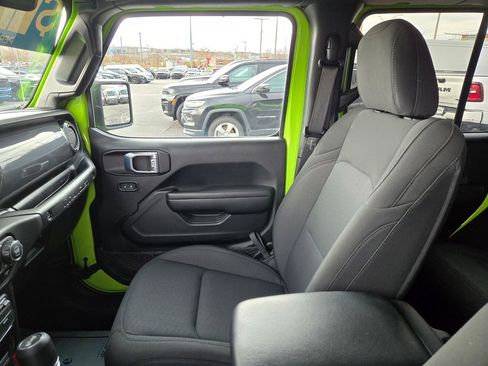 Used 2021 Jeep Wrangler Unlimited Sport image 27