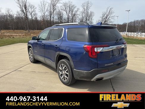 Used 2023 GMC Acadia SLT w/ Technology Package image 4