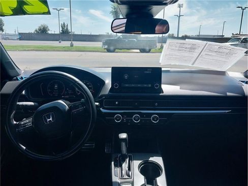 Used 2024 Honda Civic Sport image 12