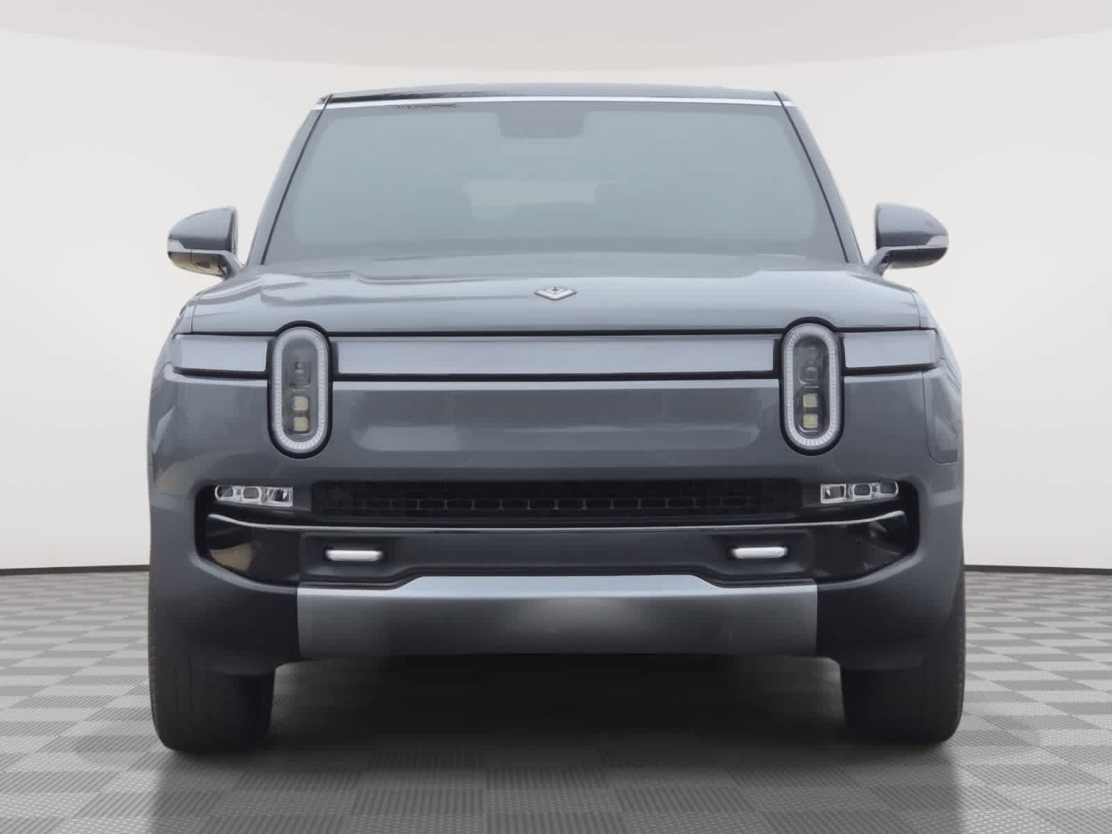 Used 2023 Rivian R1S Adventure Quad AWD/4WD image 2
