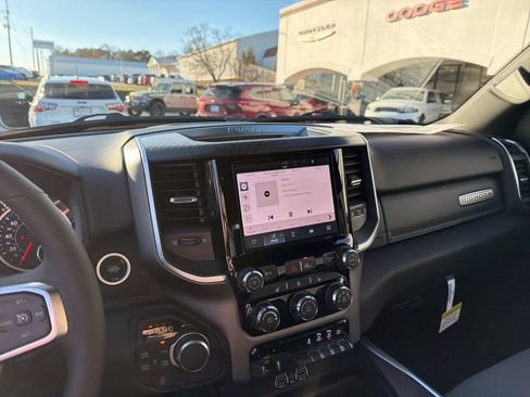 New 2026 RAM 1500 Big Horn AWD/4WD image 42