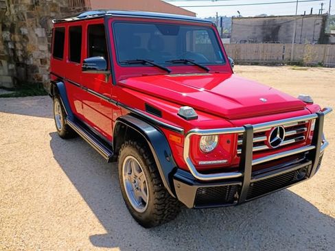 Used 2017 Mercedes-Benz G 550 image 2