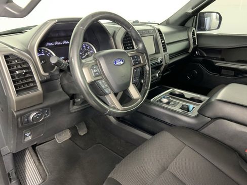 Used 2019 Ford Expedition Max XLT image 31