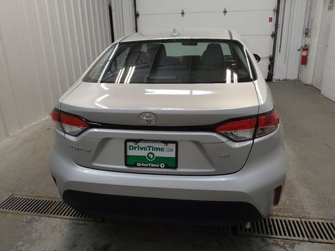 Used 2025 Toyota Corolla LE image 7
