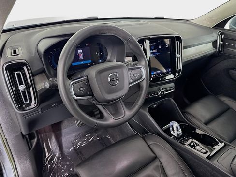 Used 2023 Volvo XC40 B5 Plus w/ Driver Assist Package image 10