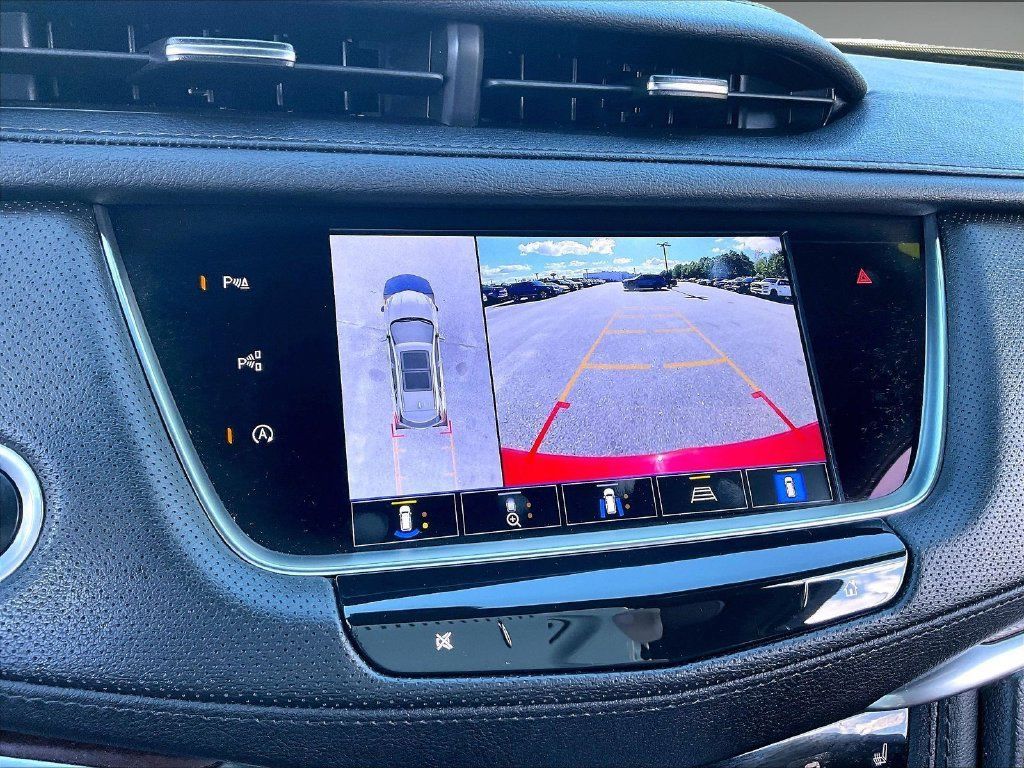 Used 2024 Cadillac XT5 Sportv w/ Technology Package AWD/4WD image 18