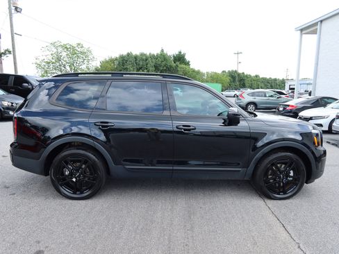 Used 2024 Kia Telluride EX X-Line AWD/4WD image 3