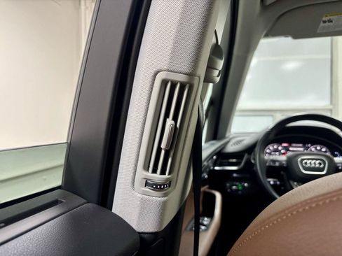 Used 2018 Audi Q7 3.0T Prestige AWD/4WD image 25