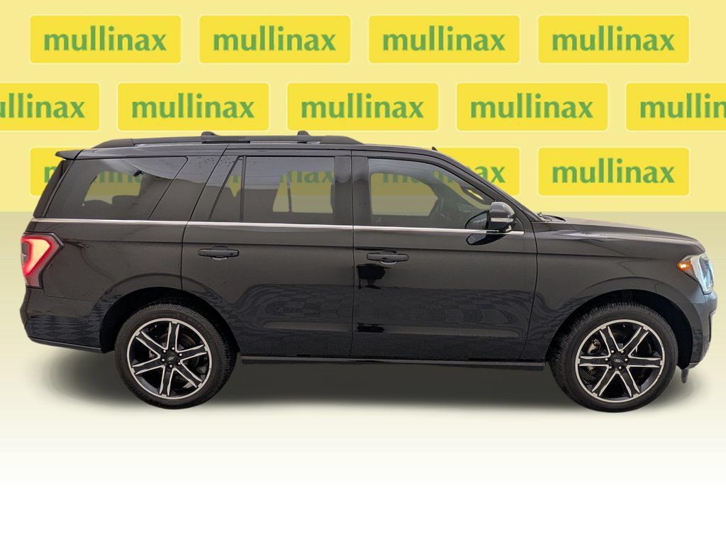 Used 2019 Ford Expedition Limited w/ Equipment Group 303A AWD/4WD image 2