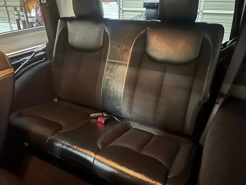 Used 2017 Jeep Wrangler Sahara image 20