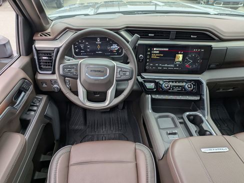 Used 2026 GMC Sierra 2500 Denali w/ Denali Reserve Package image 30