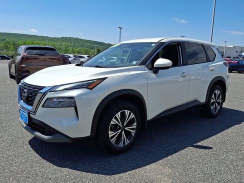 Used 2023 Nissan Rogue SV AWD/4WD image 4