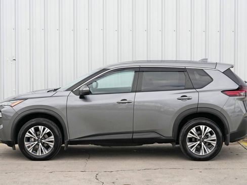 Used 2022 Nissan Rogue SV image 43