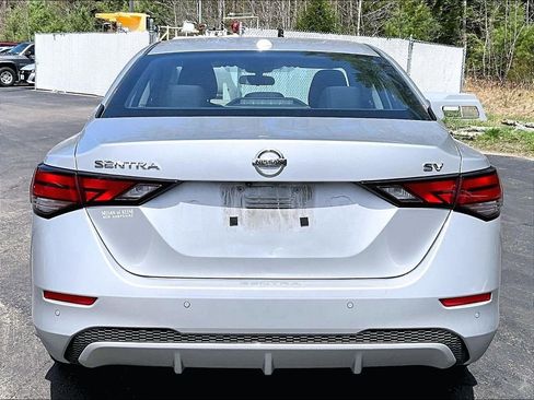 Used 2023 Nissan Sentra SV w/ All-Weather Package FWD image 5