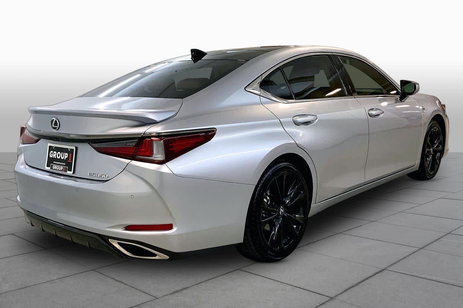 Used 2025 Lexus ES 350 w/ Accessory Package (Z1) FWD image 12