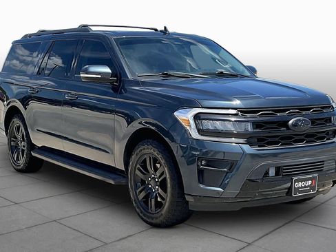 Used 2022 Ford Expedition Max XLT RWD image 3