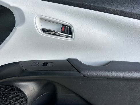 Certified 2020 Toyota Prius LE w/ Carpet Mat Package image 22