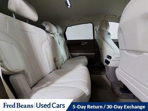 Used 2023 Genesis GV80 2.5T AWD/4WD image 32