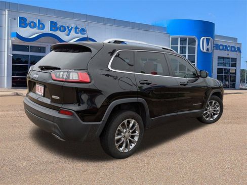 Used 2021 Jeep Cherokee Latitude Lux w/ Comfort/Convenience Group image 5