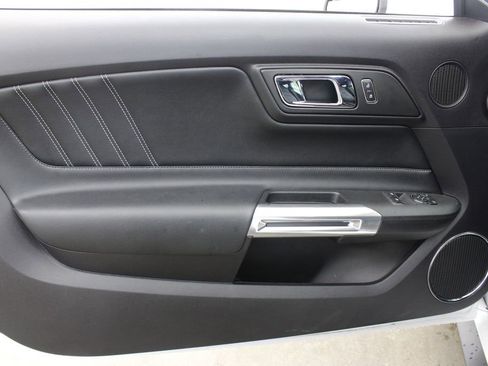 Used 2017 Ford Mustang GT Premium RWD image 16