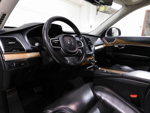 Used 2019 Volvo XC90 T6 Inscription image 32