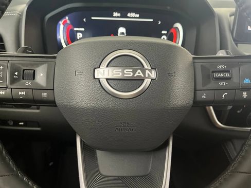 Used 2025 Nissan Rogue Platinum AWD/4WD image 61