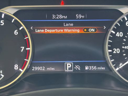 Used 2024 Nissan Sentra SV image 50