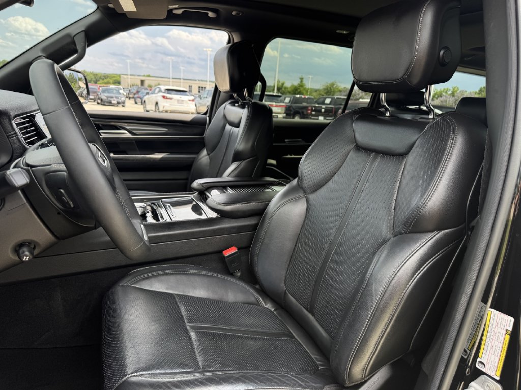 Used 2022 Jeep Wagoneer Series I w/ Premium Group I RWD image 23