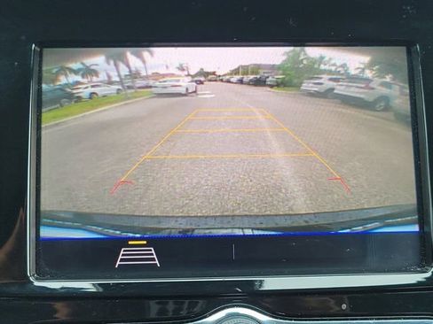 Used 2022 Buick Encore Preferred w/ Safety Package FWD image 22