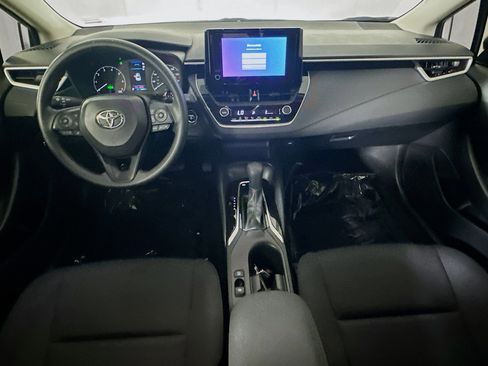 Used 2024 Toyota Corolla LE w/ LE Convenience Package FWD image 27