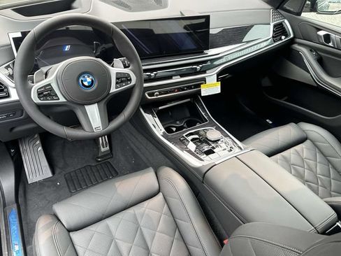 New 2026 BMW X5 xDrive50e w/ M Sport Package AWD/4WD image 10
