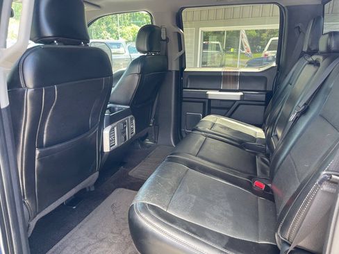 Used 2015 Ford F150 Lariat w/ Equipment Group 502A Luxury AWD/4WD image 23
