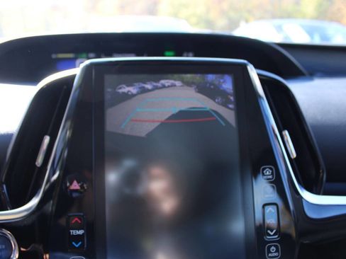 Used 2017 Toyota Prius Prime Premium image 35