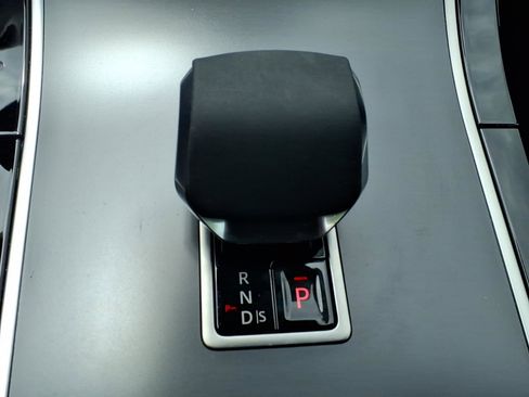 Certified 2026 Land Rover Range Rover Evoque S AWD/4WD image 13