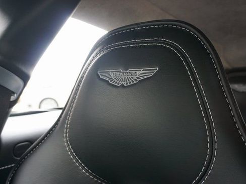 Used 2012 Aston Martin Rapide Luxe image 30
