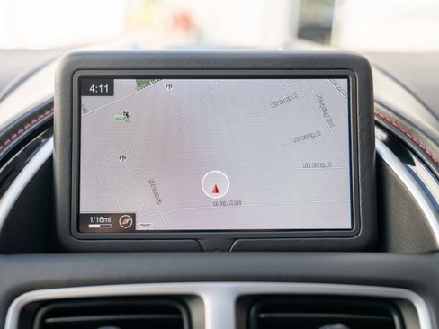 Used 2019 Aston Martin DB11 Coupe image 16